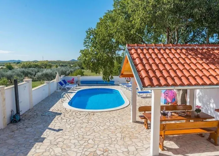 The Grandfather Heated Pool Retreat Vakantiehuis